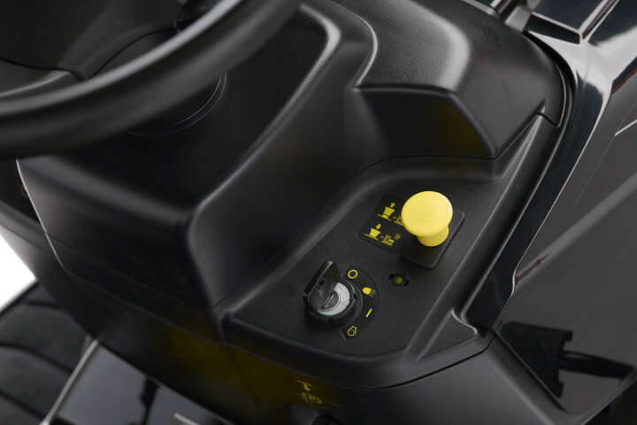 ALPINA Benzin-Rasentraktor AT3 98 A